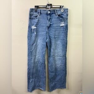 Men's Light Blue Distressed Straight-Leg Jeans